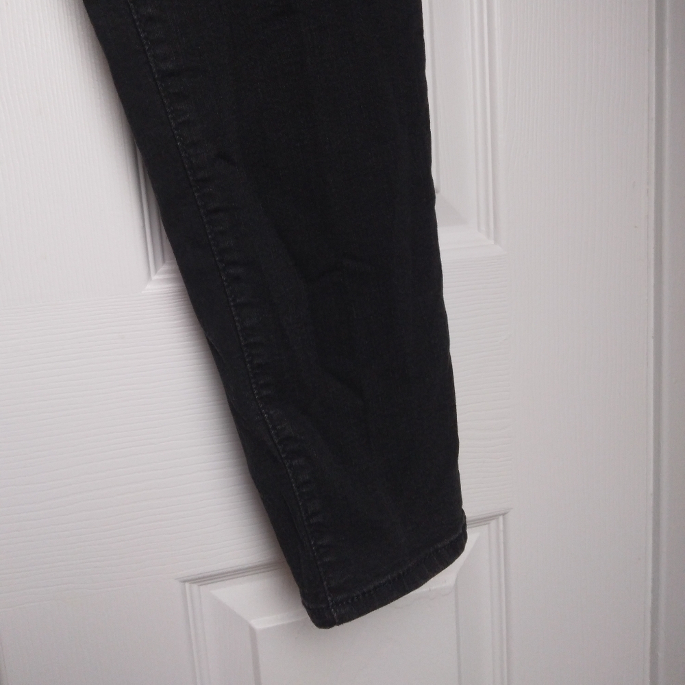 "Mom" Jeans - Picture 4 of 4